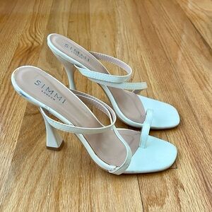 Simmi London white sandal women’s size 6